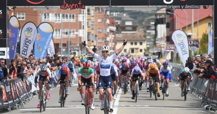 Lorena Wiebes se impone al sprint en Medina de Pomar/Vuelta a Burgos