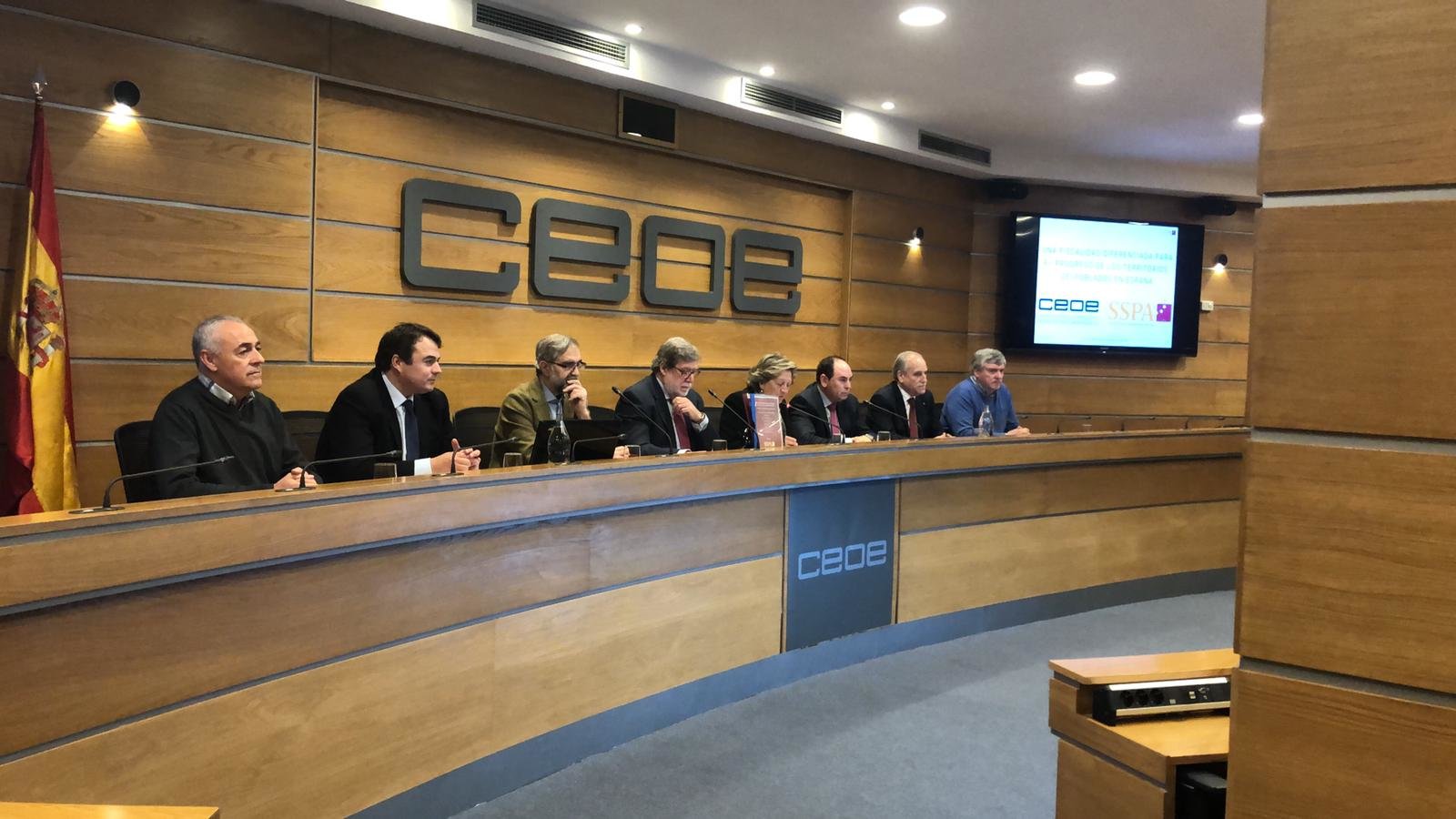 SSPA-CEOE_Presenta Informe Fiscalidad2_04feb19