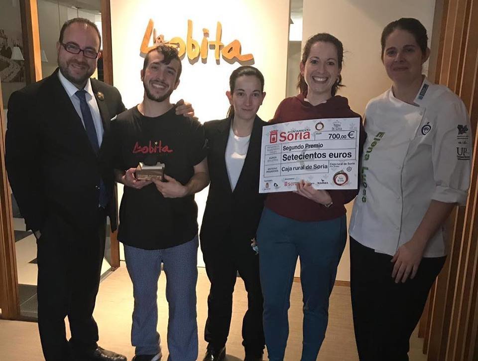 El equipo de La Lobita con el premio gastronómico.